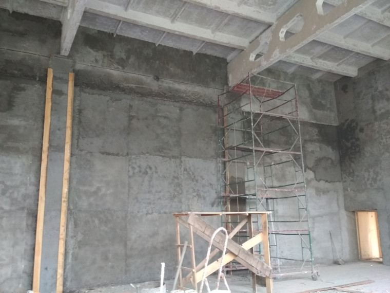 Продолжается капитальный ремонт в Ребрихинской средней школе.